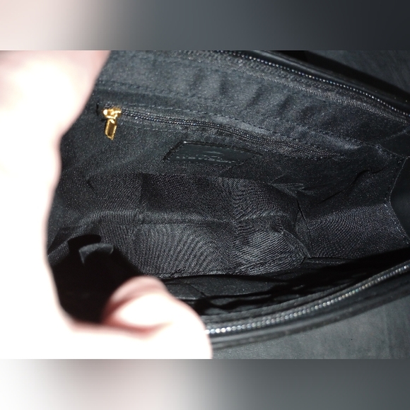 New Black & Gold Crossbody Purse - Picture 3 of 4